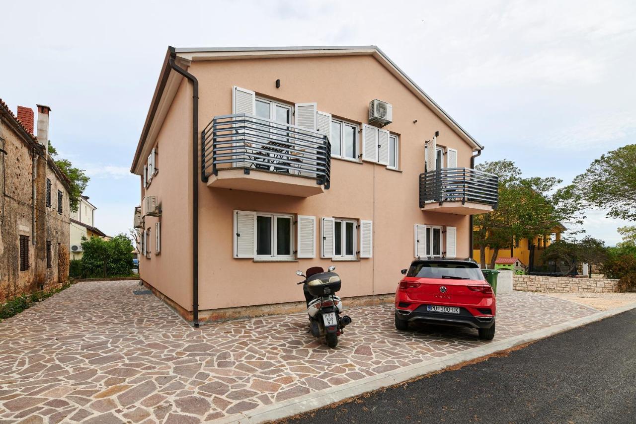 Villa Dvori Bašanija Εξωτερικό φωτογραφία